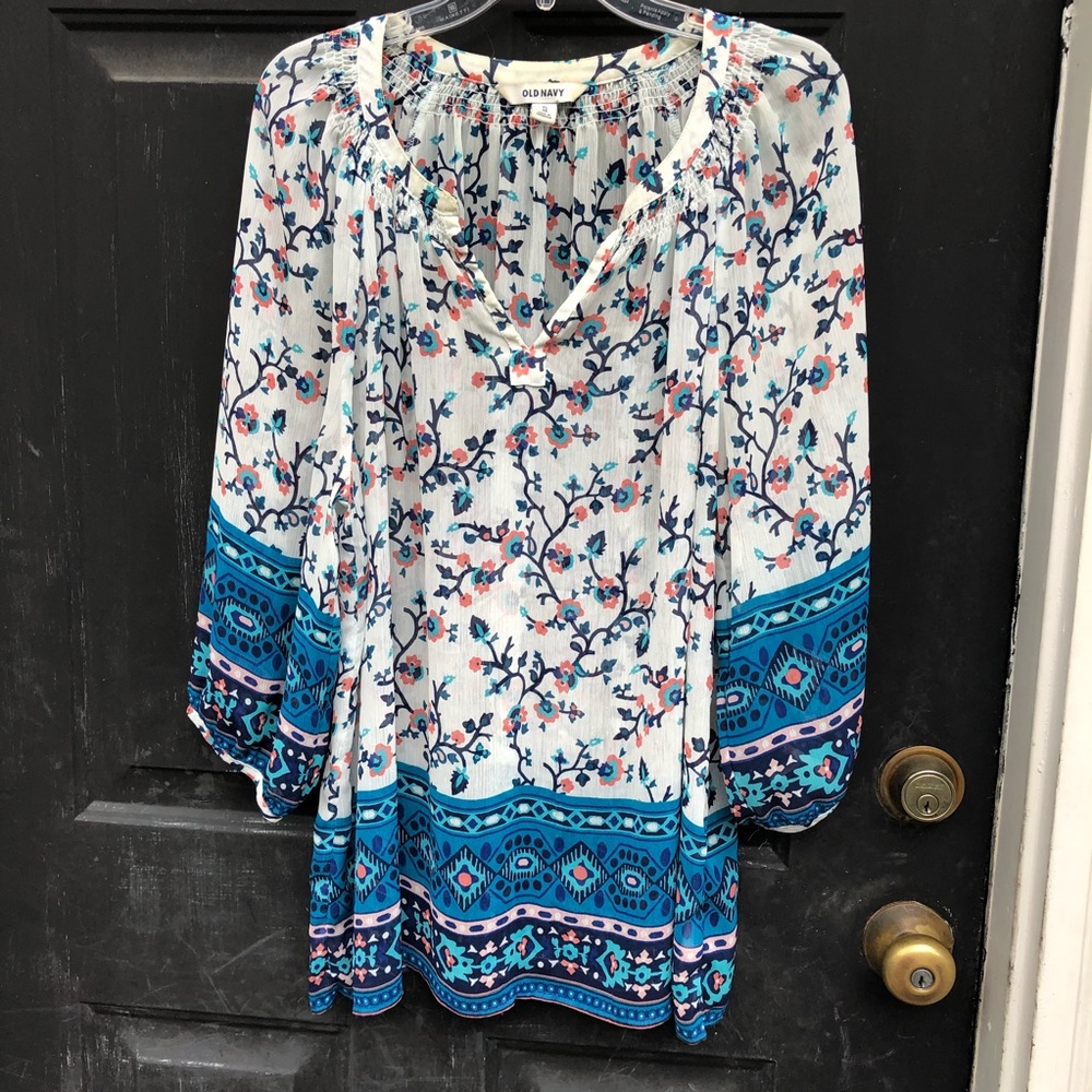 Women’s Shear Long Sleeve Tunic Top